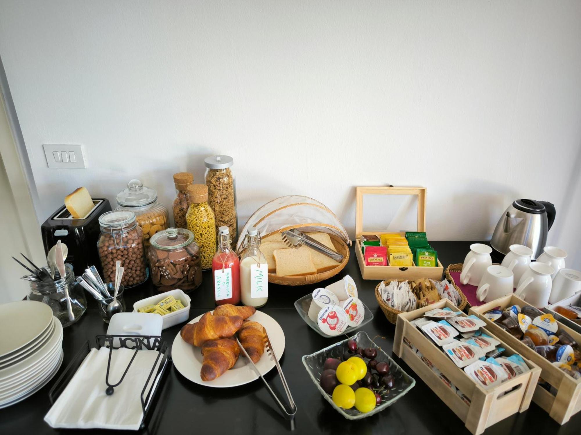 Versilia - Pietrasanta - Le Colmate Guesthouse Tonfano Esterno foto
